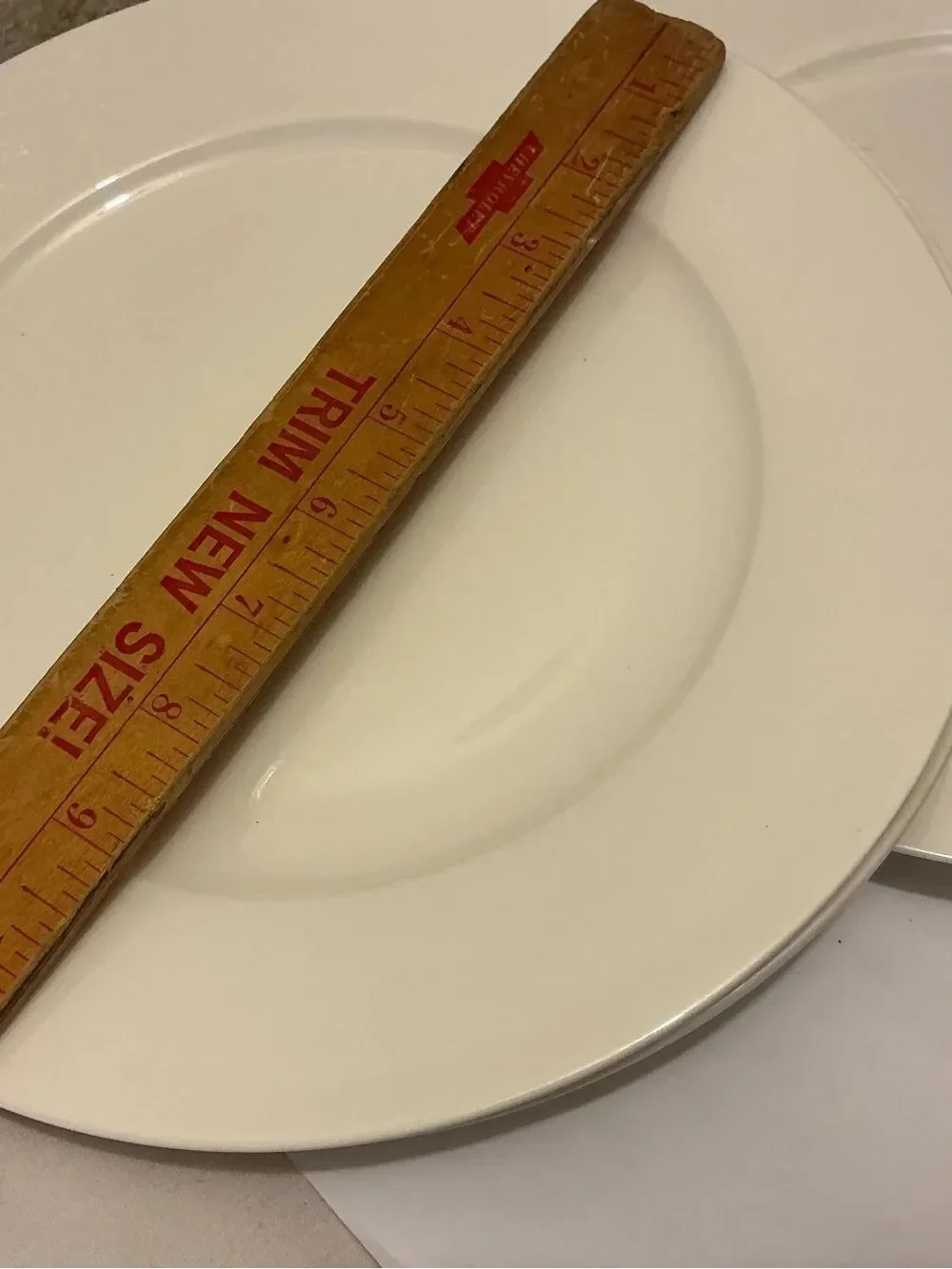 Mikasa Delray Bone China (6 Piece Set) Of 4 Dinner & 2 Salad Plates G26